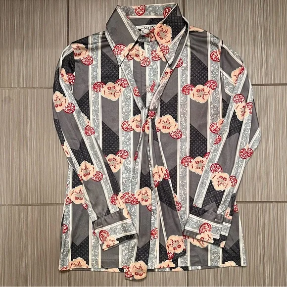 Vintage 1970s long sleeve blouse with tie neckerchief floral grey Vicki Volts - Picture 8 of 12